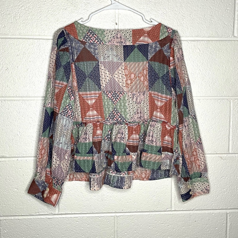 < American Eagle Patchwork Pattern Blouse Size Me… - image 5